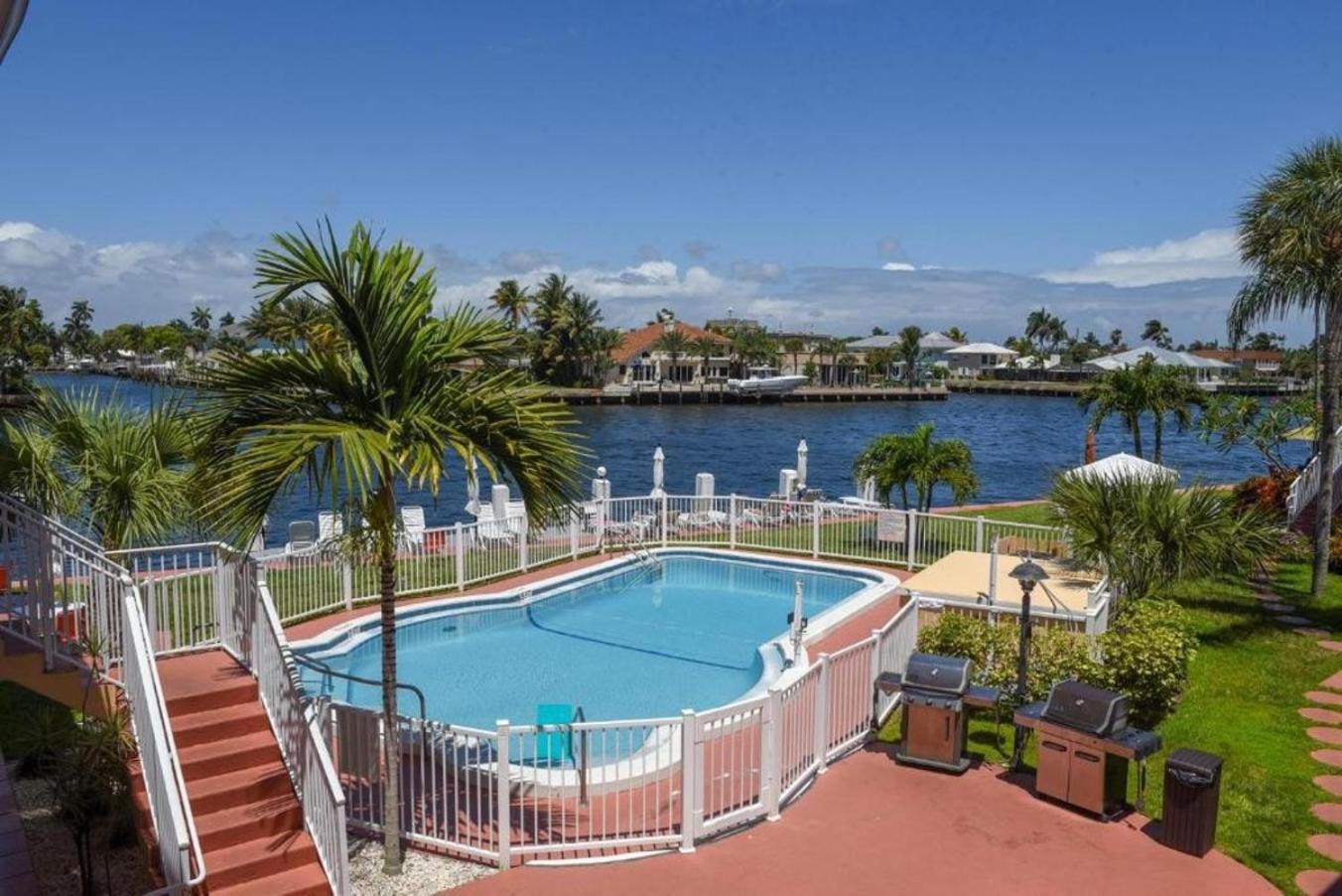 Studio Intracoastal Views! 5 Min Walk To The Beach Villa Pompano Beach Exterior foto