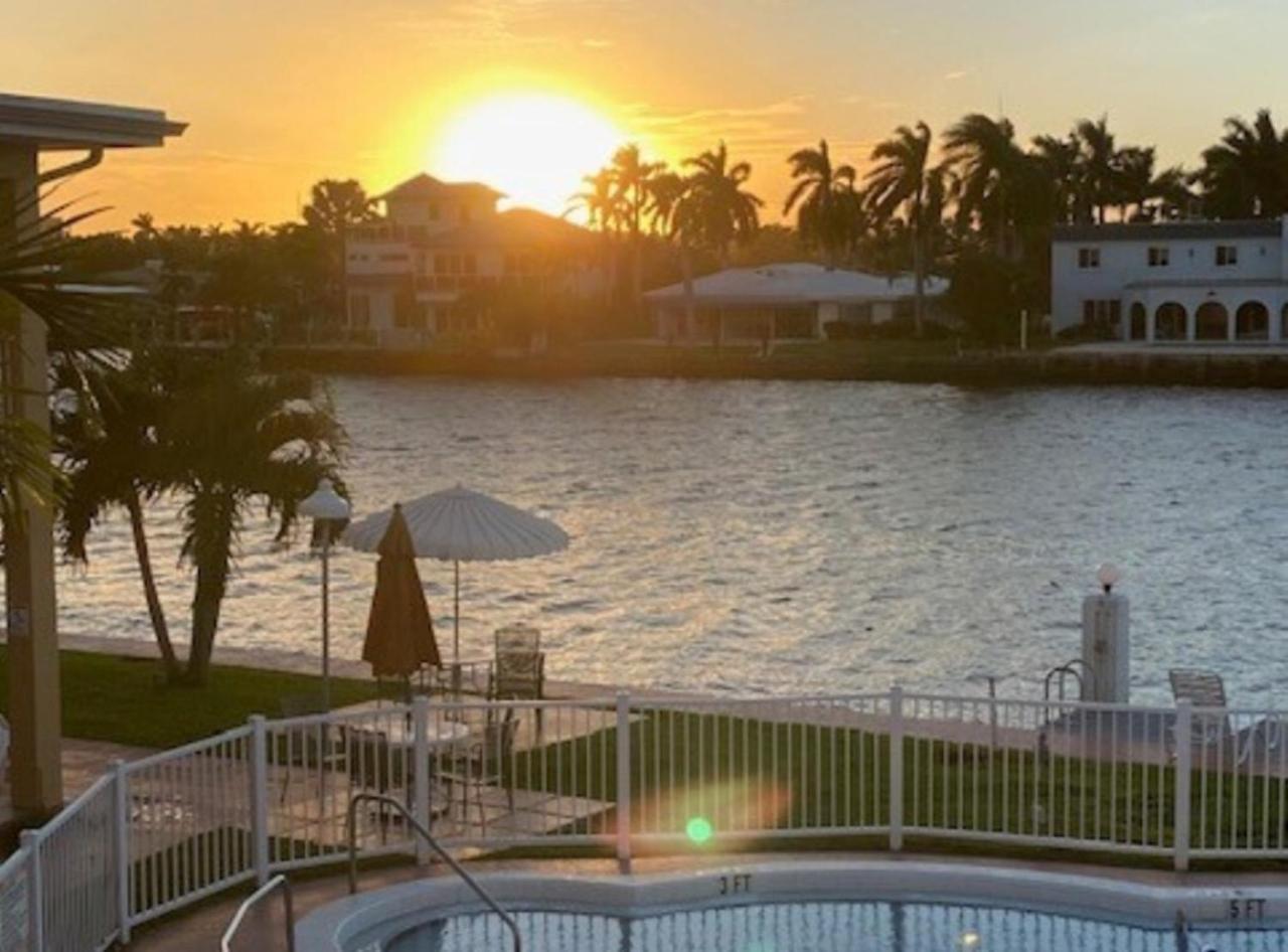 Studio Intracoastal Views! 5 Min Walk To The Beach Villa Pompano Beach Exterior foto